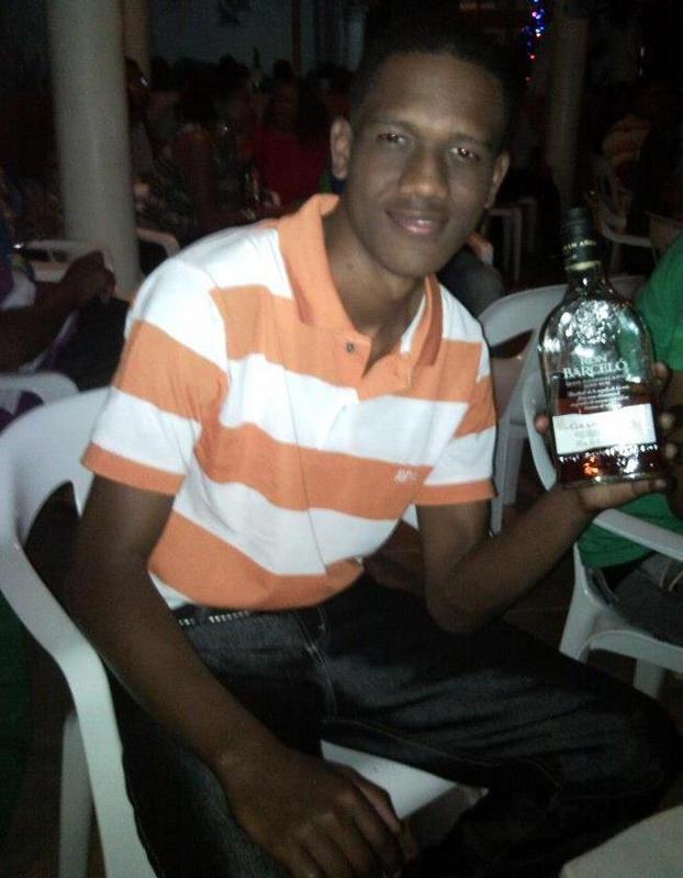 Date this tall Dominican Republic man Carlos from Puerto Plata DO12340