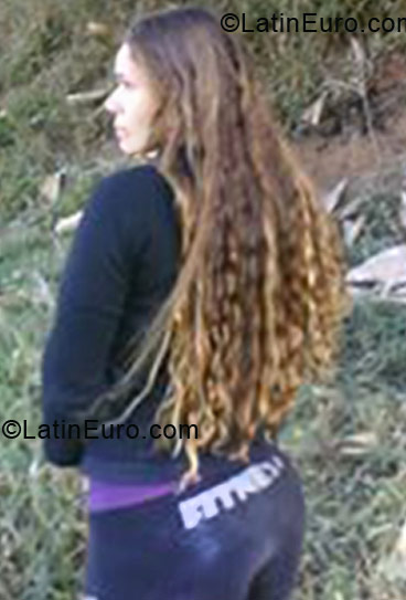 Date this sensual Brazil girl Pollyanna from Salvador BR7110