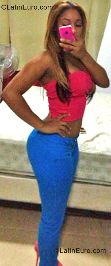 Date this good-looking Dominican Republic girl Elizabeth from Bonao DO33285
