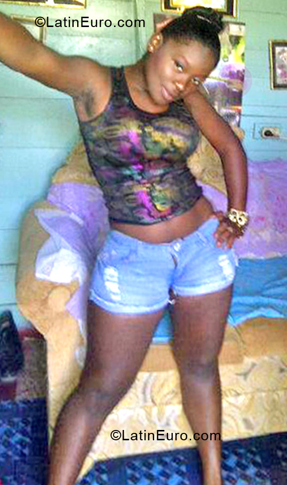 Date this sensual Jamaica girl Annakay from Montego Bay JM756