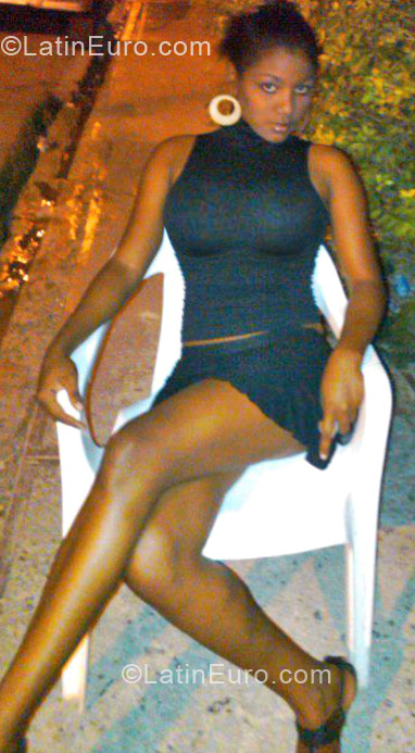 Date this pretty Dominican Republic girl Yafreisy from La Romana DO12508