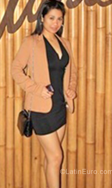 Date this sultry United Arab Emirates girl Ruby from Baguio City -Philippines PH515