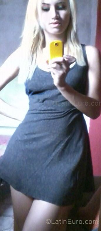Date this fun Brazil girl Edna from Recife BR7141