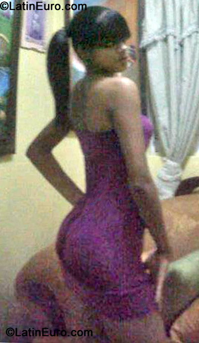 Date this good-looking Dominican Republic girl Madelyn from Santiago DO13054