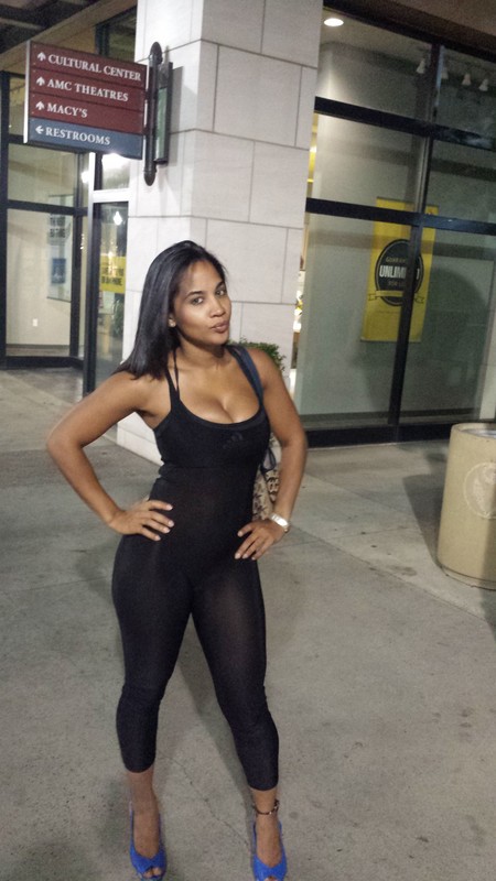 Date this attractive United States girl Eimy from Hemet US13759
