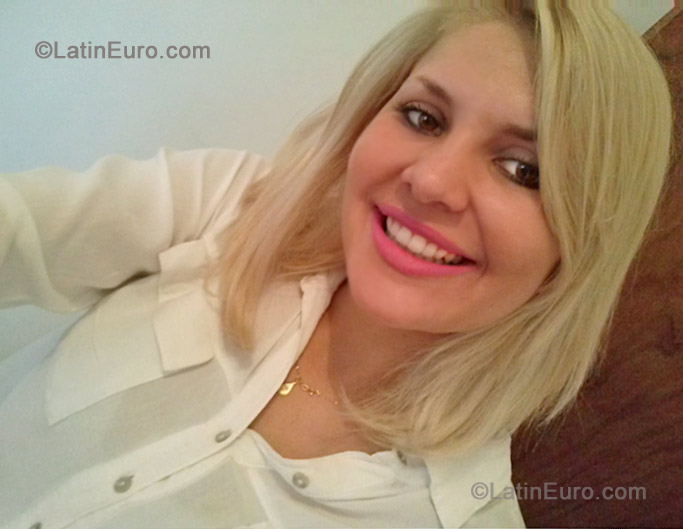 Date this foxy Brazil girl Tatiane from Pla nalto BR7284