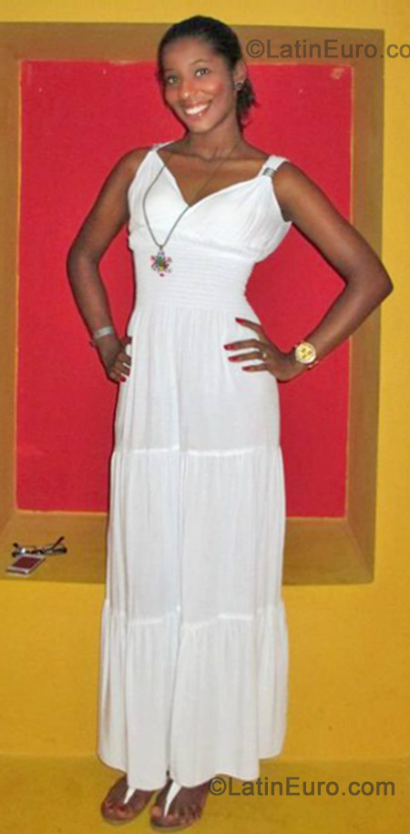 Date this exotic Dominican Republic girl Katherine from Santo Domingo DO13500