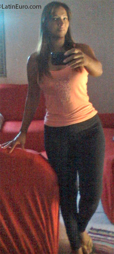 Date this beautiful Brazil girl Aparecida from Uberlandia BR7316