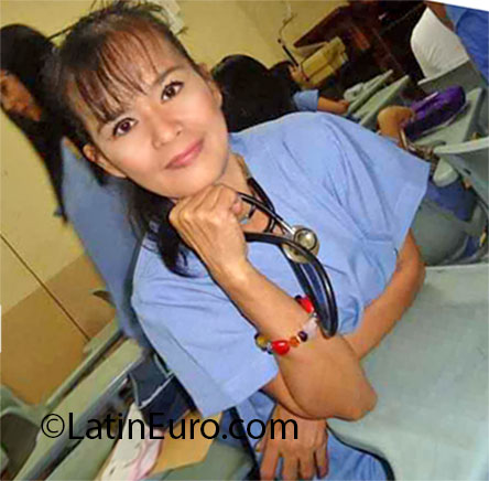 Date this stunning Philippines girl Librada from Manila PH536