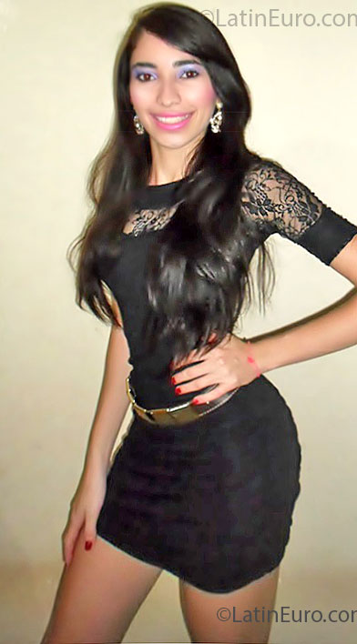 Date this foxy Brazil girl Tatyille from Goiania BR7373