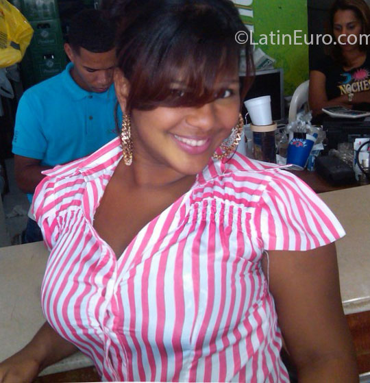 Date this pretty Dominican Republic girl Karina from Puerto Plata DO14311