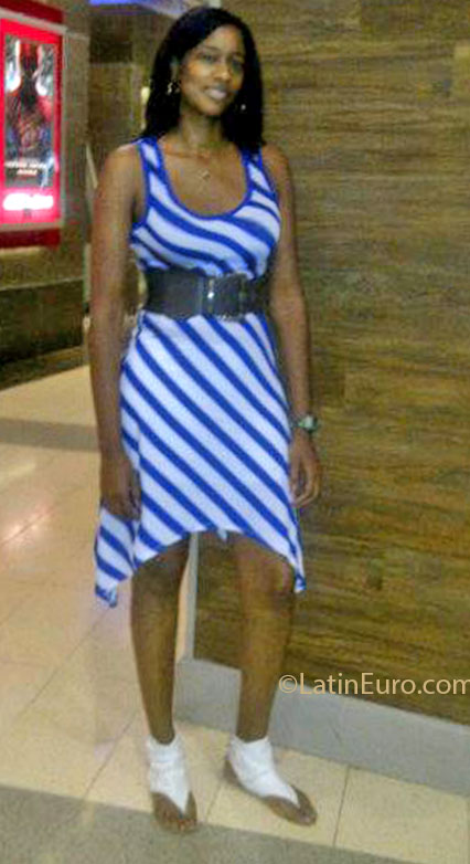 Date this gorgeous Dominican Republic girl Mirla from Santo Domingo DO14175