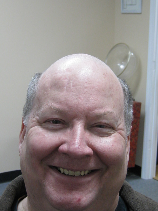 Date this attractive United States man Phillip from Lakewood US13894