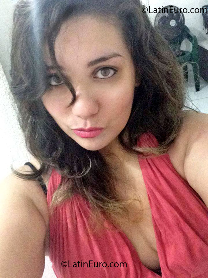 Date this passionate Brazil girl Natalia from Sao Paulo BR7472
