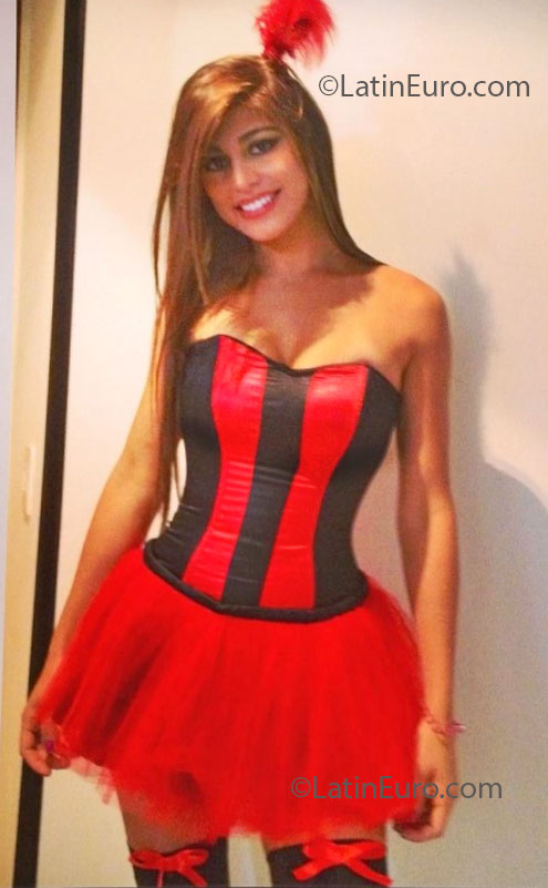 Date this beautiful Mexico girl Natalia from Cancun and Bogota CO12121