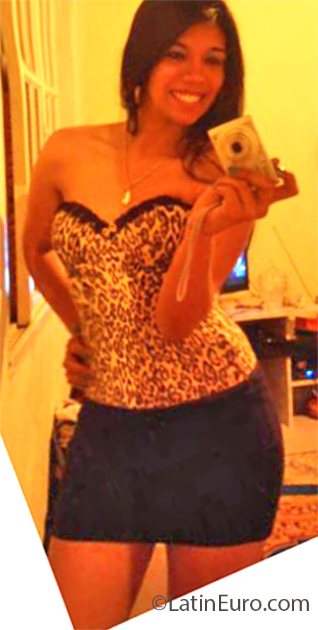 Date this lovely Brazil girl Pathy from Sao Paulo BR7485