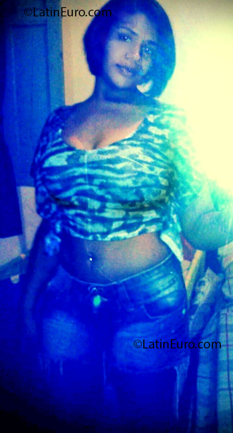 Date this funny Brazil girl Marina from Rio de Janeiro BR7487