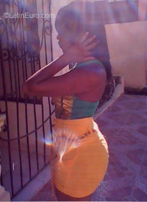 Date this athletic Dominican Republic girl Narcisa from Higuey DO14695