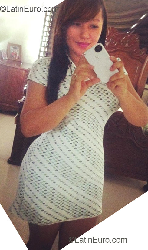 Date this hot Dominican Republic girl Valeria from Republica Dominicana DO14735