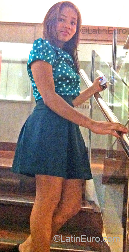 Date this good-looking Brazil girl Patricia from Sao Luis BR7544