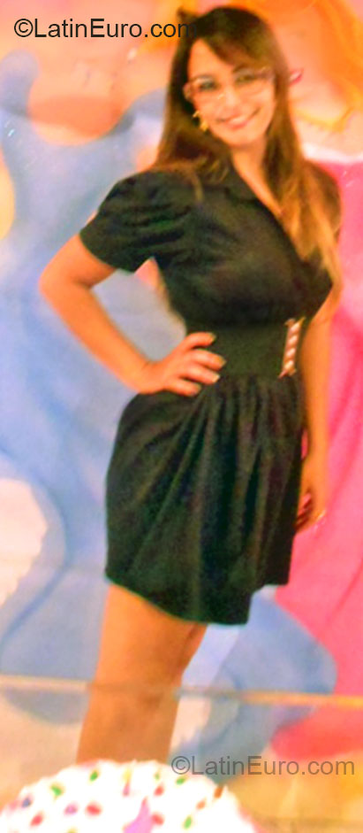 Date this delightful Brazil girl Juliana from Descalvado BR7560