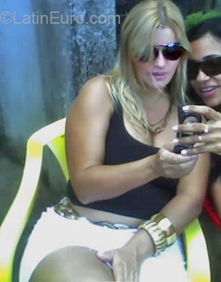 Date this stunning Brazil girl Liliane from Salvador BR7591