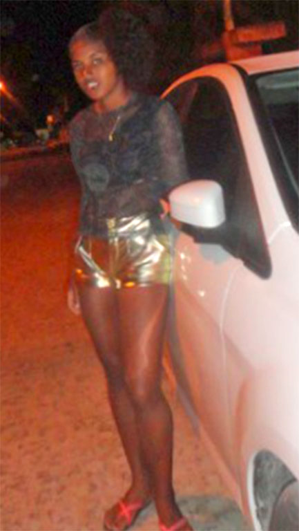 Date this cute Brazil girl Amanda from Salvador BR7617