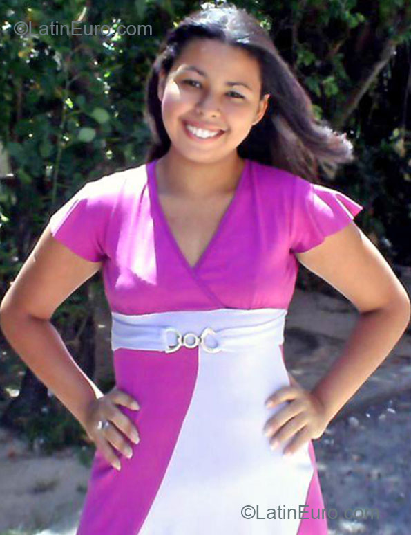 Date this cute Brazil girl Marils from Recife BR7653