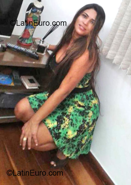 Date this gorgeous Brazil girl Wany from Salvador BR7667