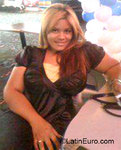 happy United States girl Bienven LIz from Miami US14121