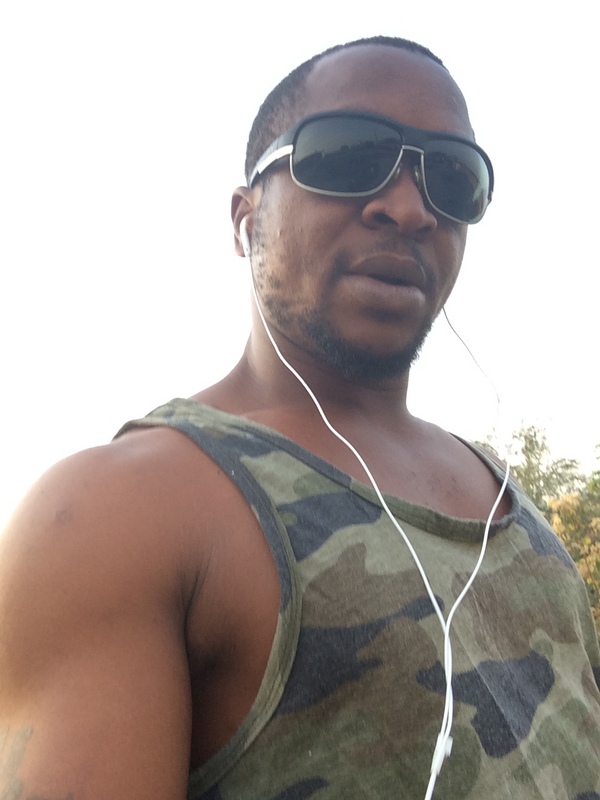 Date this charming United States man Budman from Baltimore US14127