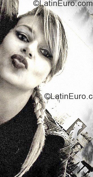 Date this hard body Brazil girl Erica from Sao Paulo BR7716