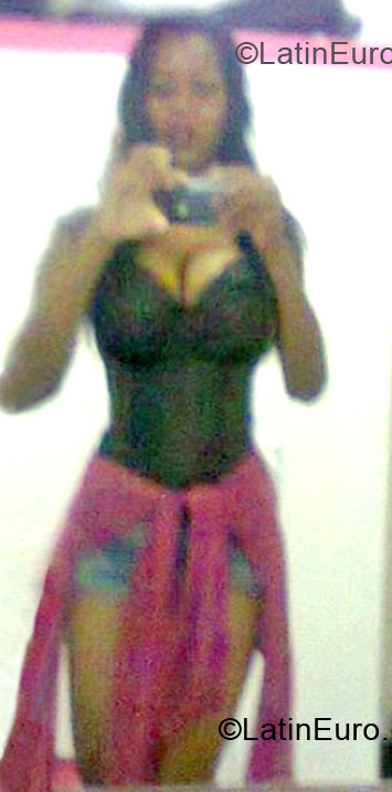 Date this funny Brazil girl Klyfani from Manaus BR7731