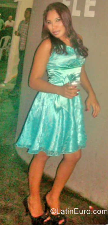 Date this exotic Brazil girl Cleiciane from Araguaina BR7743