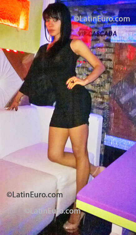 Date this georgeous Dominican Republic girl ABRL from La Romana DO17306