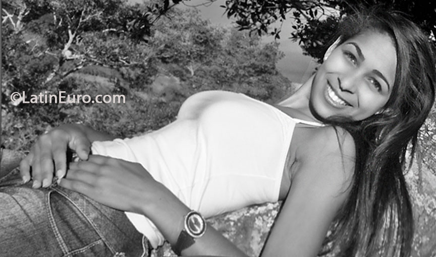 Date this athletic Brazil girl Lhigiany from Sao Paulo BR7788