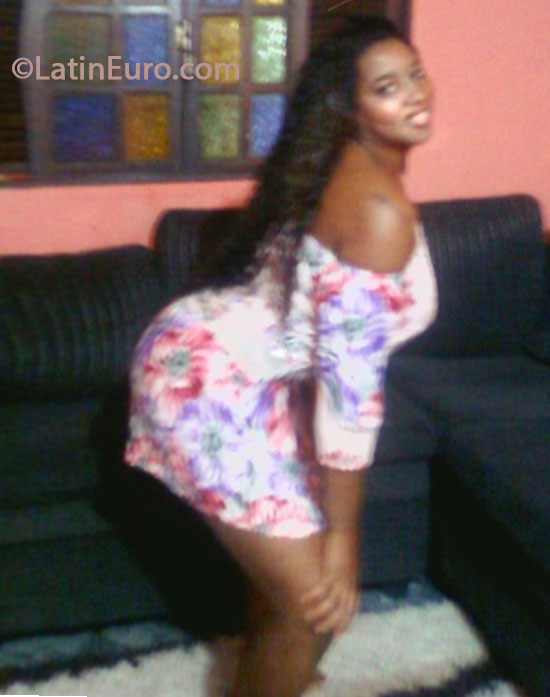 Date this stunning Brazil girl Karina from Vitoria BR7802