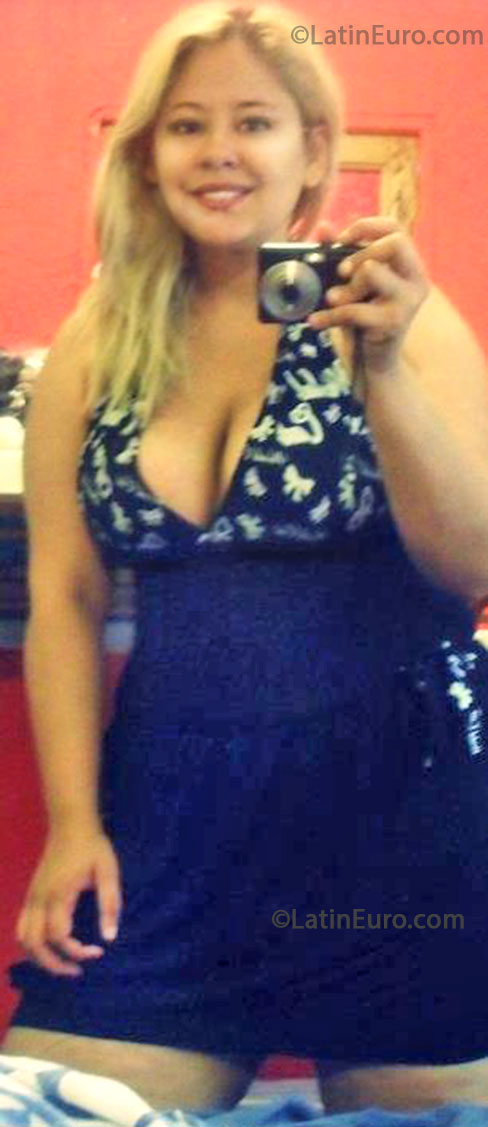 Date this charming Brazil girl Jessica from Sao Paulo BR7812