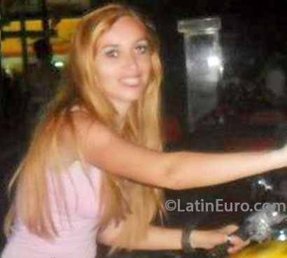 Date this voluptuous Brazil girl Eugenia from Caruaru BR7845