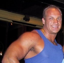 Date this hard body Colombia man MikeS from Bogota CO13337