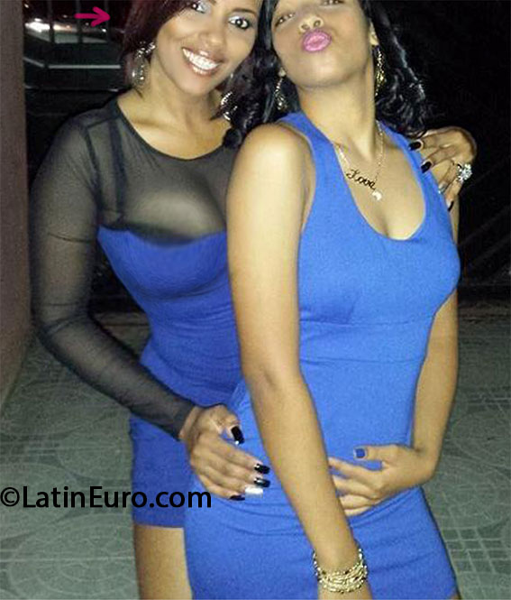 Date this hard body Dominican Republic girl Andry from Santo Domingo DO16400