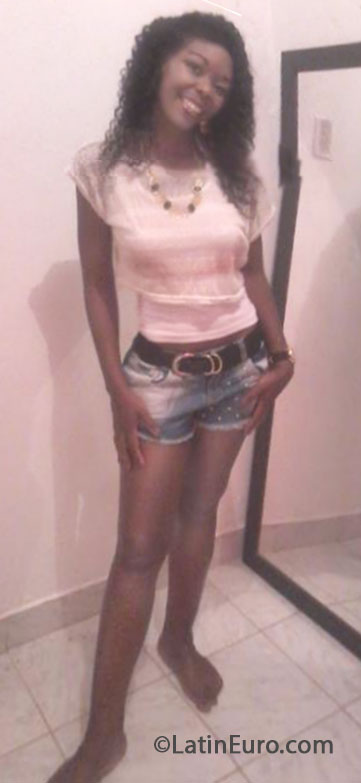 Date this hot Brazil girl Monica from Rio De Janeiro BR7978