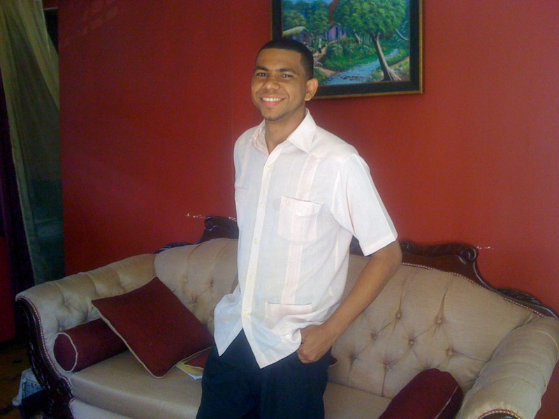 Date this funny Dominican Republic man Francis de jesu from Santo Domingo DO16727
