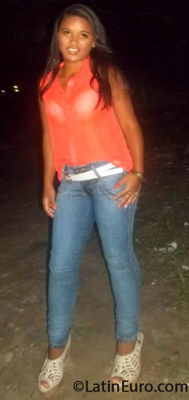 Date this tall Brazil girl Bruna from Alianca BR8026