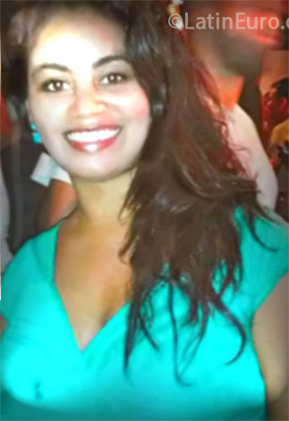 Date this gorgeous Brazil girl Marina from Rio de Janeiro BR8030