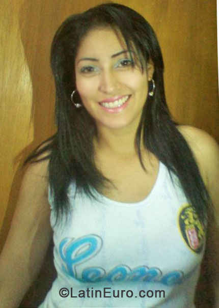 Date this happy Panama girl Dubelys from Panama PA363
