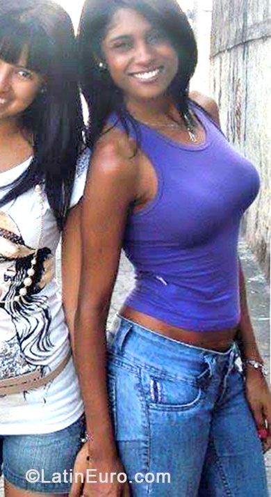 Date this sultry Brazil girl Monique from Sao Paulo BR8166