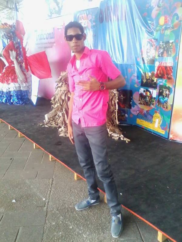 Date this nice looking Dominican Republic man Armando tapia g from Santo Domingo DO17547