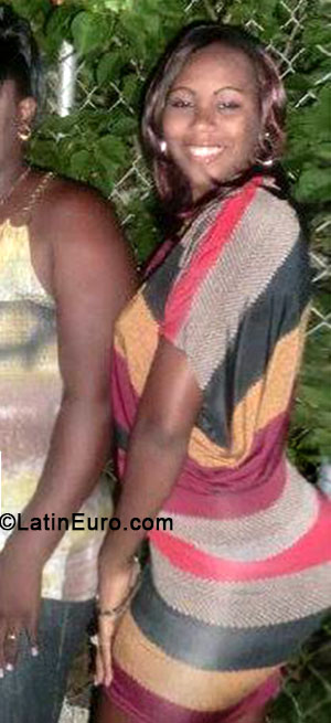 Date this hot Jamaica girl Kimberly from Kingston JM1352