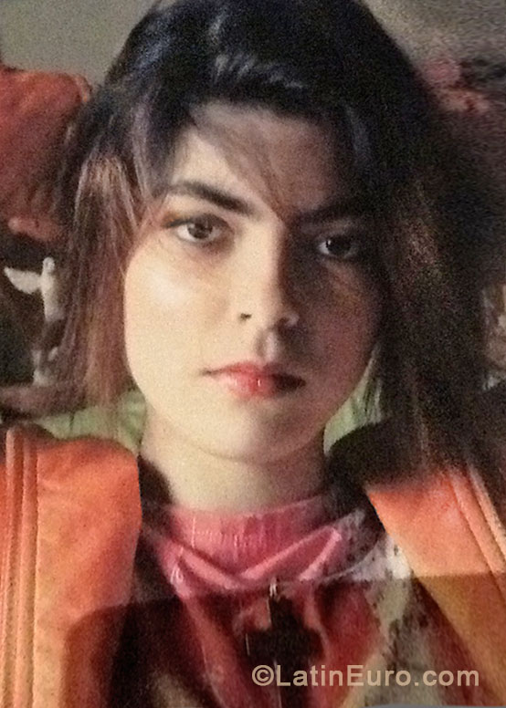 Date this gorgeous Brazil girl Danielle from Rio De Janeiro BR8226